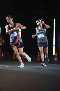 BIB: 740, 42799
                            <button type="button" onclick="openModal(21244237)" class="btn btn-primary btn-sm float-right btn-popup" data-toggle="modal" data-target=".modal-high-quality">
                        <i class="fas fa-shopping-cart"></i> Add to Cart
                    </button>
                                            <button type="button" onclick="isThisMe(21244237, true)" class="btn btn-success btn-sm float-right btn-popup btn-isme hidden" data-toggle="tooltip" data-placement="bottom" title="นี่คือรูปของคุณใช่ไหม คลิกที่นี่เพื่อเอาเข้าอัลบั้ม">
                        <i class="fas fa-plus"></i> Add to album
                    </button>
                    <button type="button" onclick="isThisMe(21244237, false)" class="btn btn-warning btn-sm float-right btn-popup btn-isnotme hidden">
                        <i class="fas fa-ban"></i> Remove from album
                    </button>